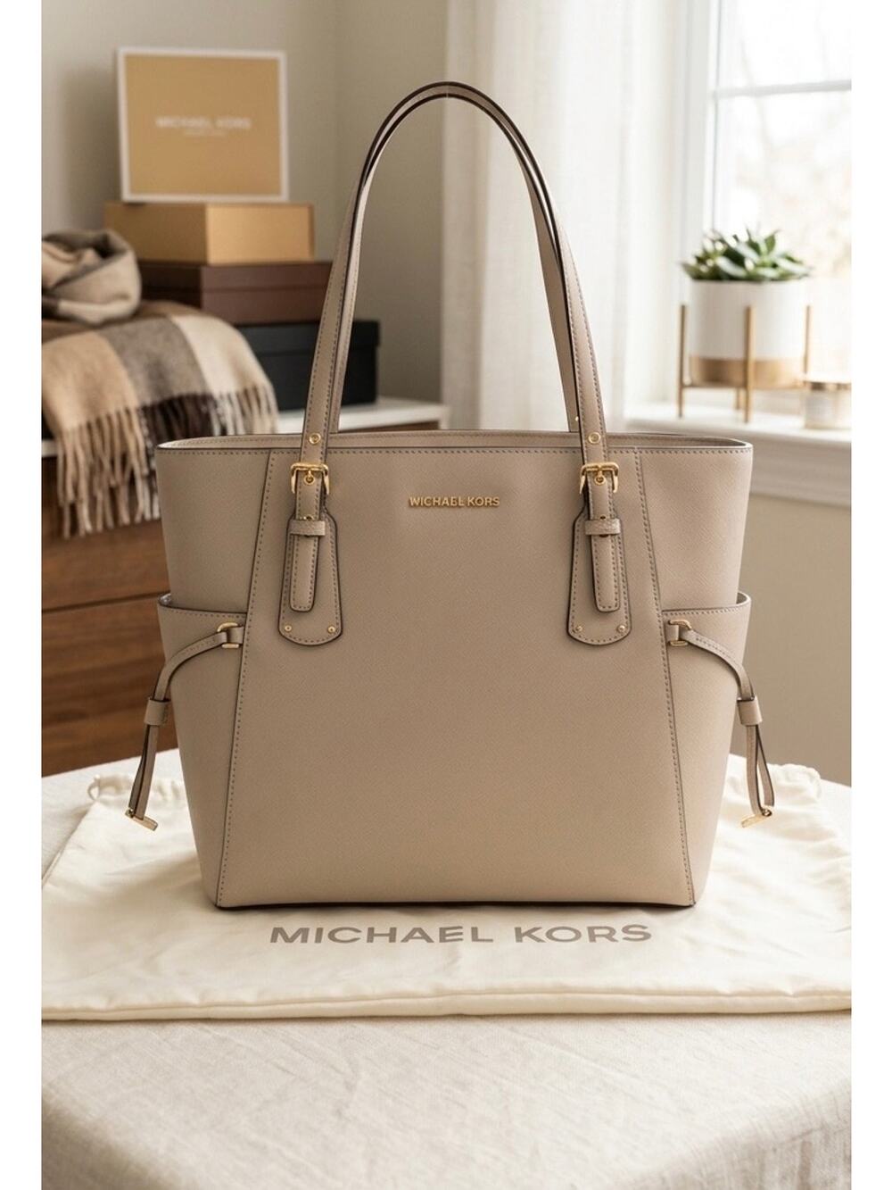 MK Voyager Saffiano Leather Tote | Pearl Gray | Excellent Condition
